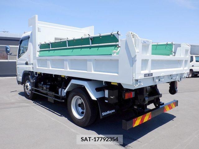 Mitsubishi CANTER 2023-12 302642-4