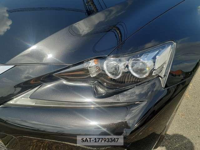 Lexus IS 2013-07 300065-10