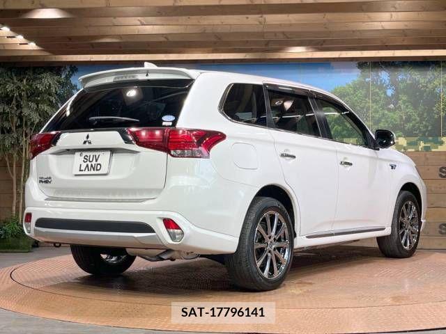 Mitsubishi OUTLANDER PHEV 2016-02 365912-17