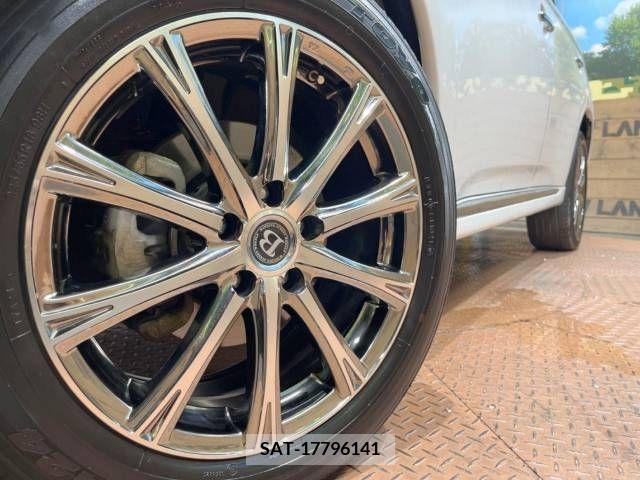 Mitsubishi OUTLANDER PHEV 2016-02 365912-13