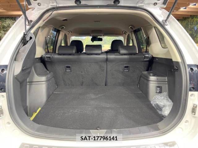 Mitsubishi OUTLANDER PHEV 2016-02 365912-10