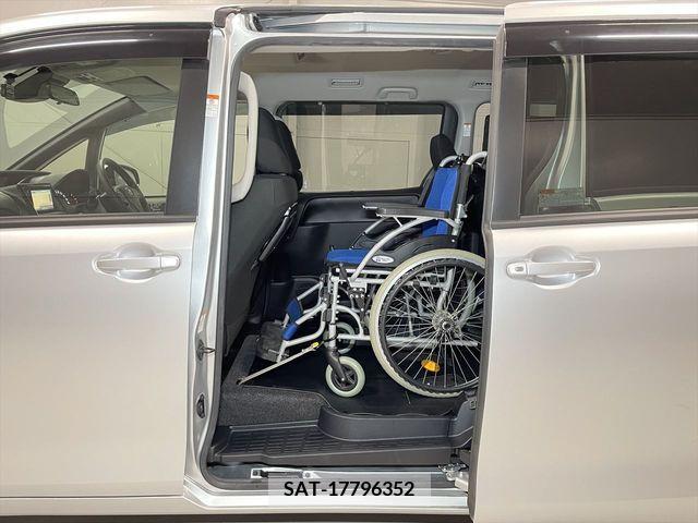 Toyota NOAH 2020-03 298089-8