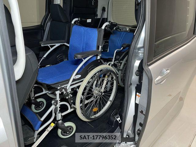 Toyota NOAH 2020-03 298089-12