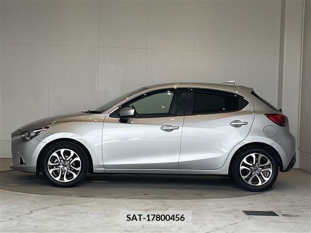 Mazda DEMIO 2019-04 373394-12