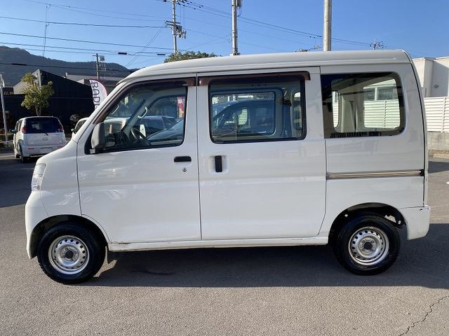 Daihatsu HIJET CARGO 2016-07 186358-4