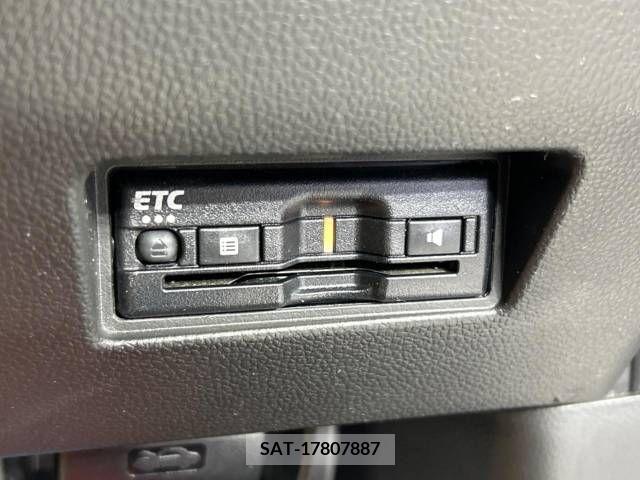 Suzuki SWIFT 2022-04 221788-7