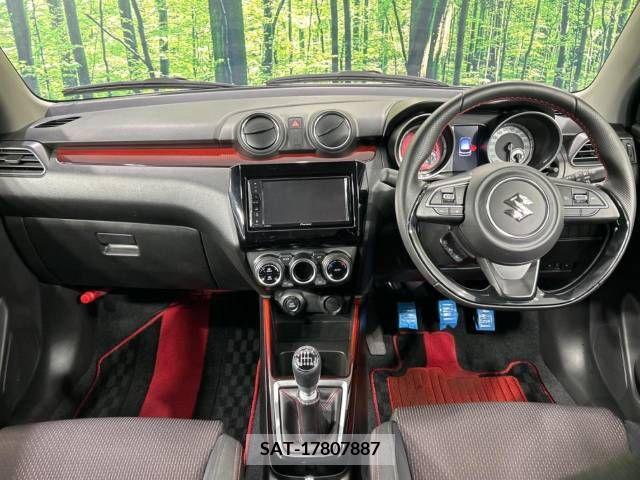 Suzuki SWIFT 2022-04 221788-1