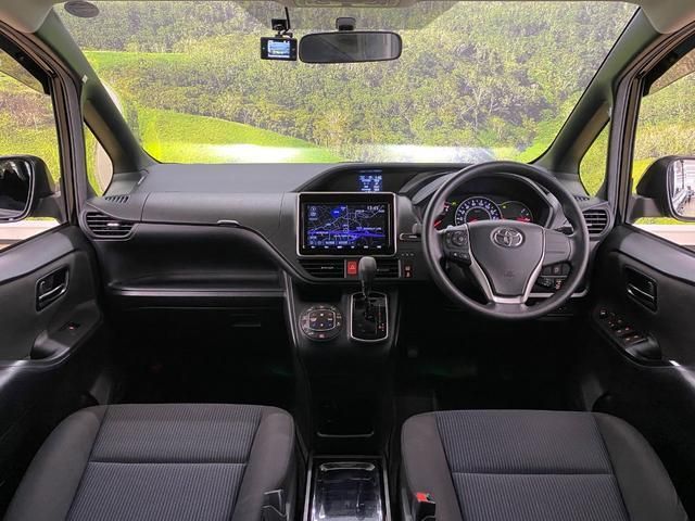 Toyota NOAH 2018-12 193984-1