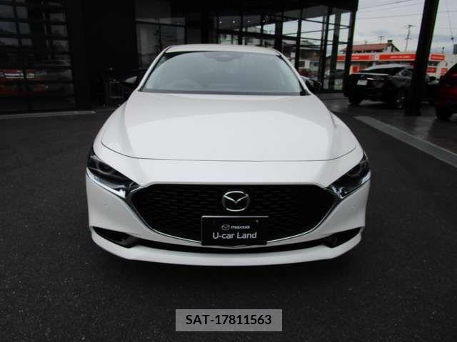 Mazda MAZDA3 2023-07 221595-1