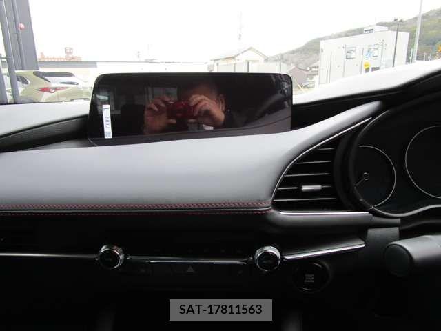 Mazda MAZDA3 2023-07 221595-11