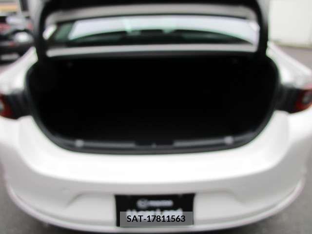 Mazda MAZDA3 2023-07 221595-17