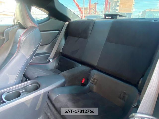 Subaru BRZ 2015-10 234901-18
