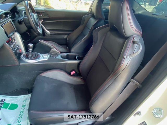 Subaru BRZ 2015-10 234901-12