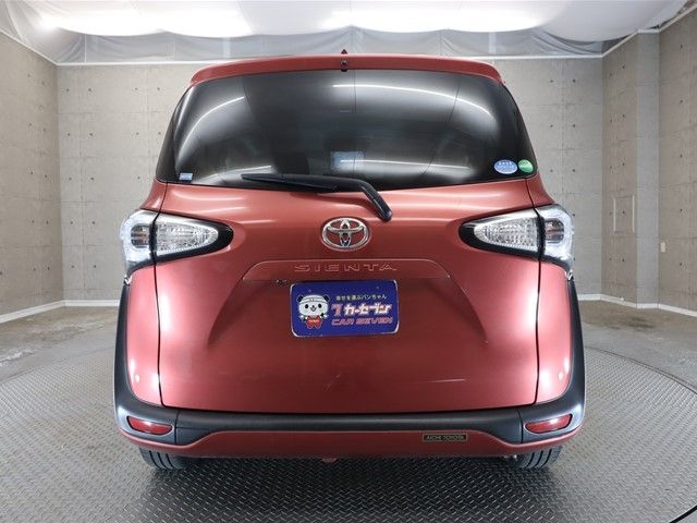 Toyota SIENTA 2017-02 195445-23