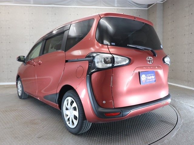 Toyota SIENTA 2017-02 195445-24