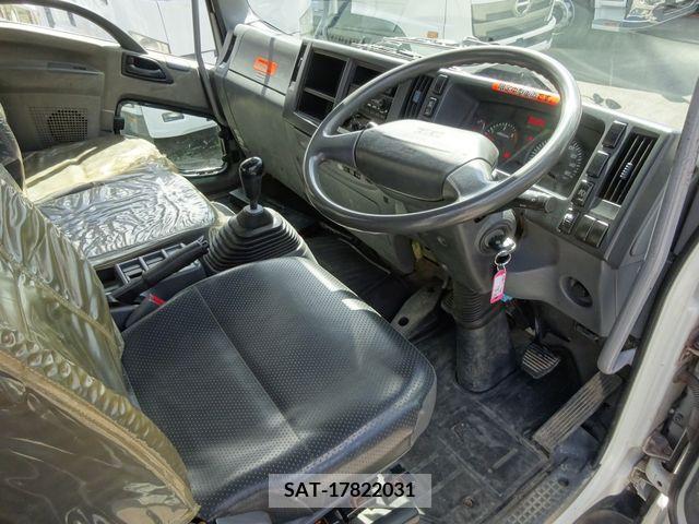 Isuzu FORWARD 2013-12 227932-16
