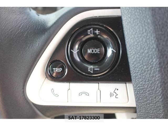 Toyota PRIUS 2016-01 380349-19