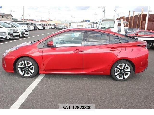 Toyota PRIUS 2016-01 380349-7