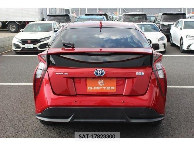 Toyota PRIUS 2016-01 380349-8