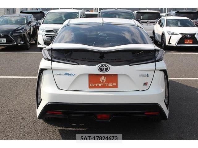 Toyota PRIUS PHV 2017-12 322598-6