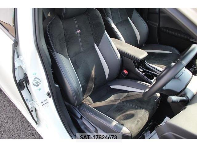 Toyota PRIUS PHV 2017-12 322598-13