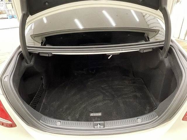 Mercedes Benz E-CLASS 2017-05 9246-11