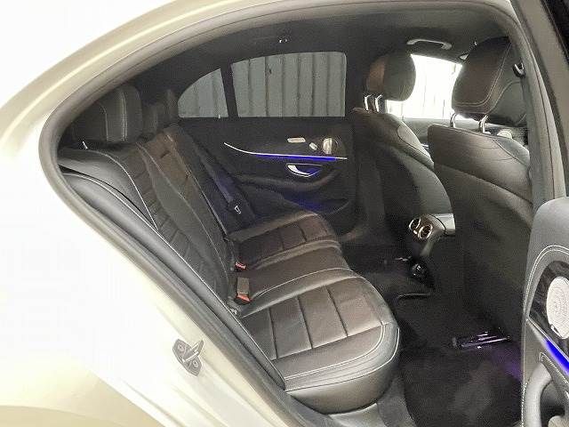 Mercedes Benz E-CLASS 2017-05 9246-13