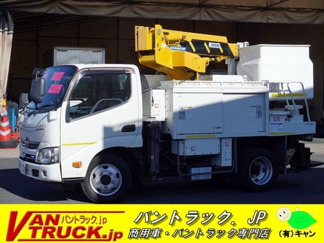 Hino DUTRO 2017-09 183974-0