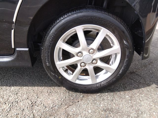 Daihatsu TANTO 2012-11 24915-10