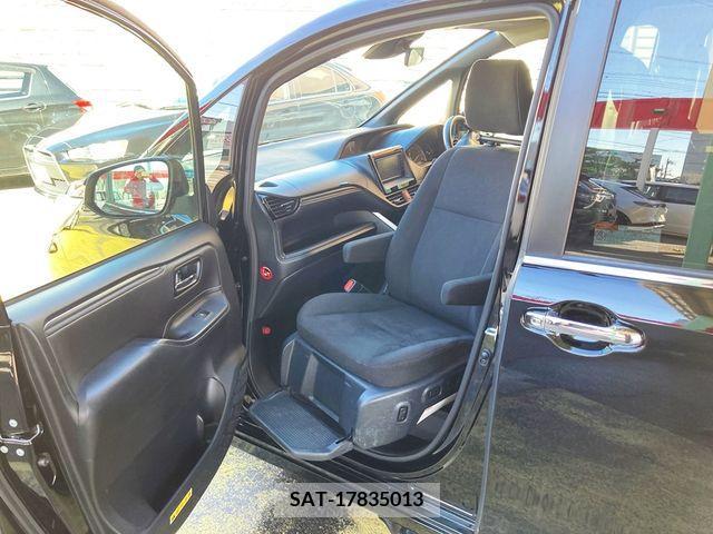 Toyota ESQUIRE 2016-09 206628-7