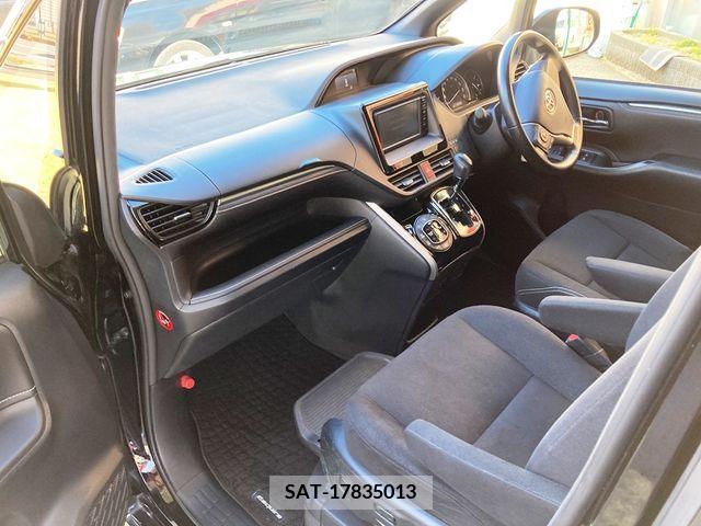 Toyota ESQUIRE 2016-09 206628-9