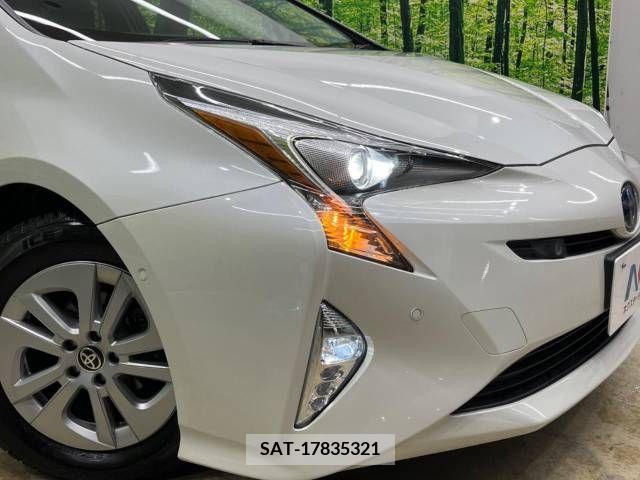 Toyota PRIUS 2017-11 255861-14