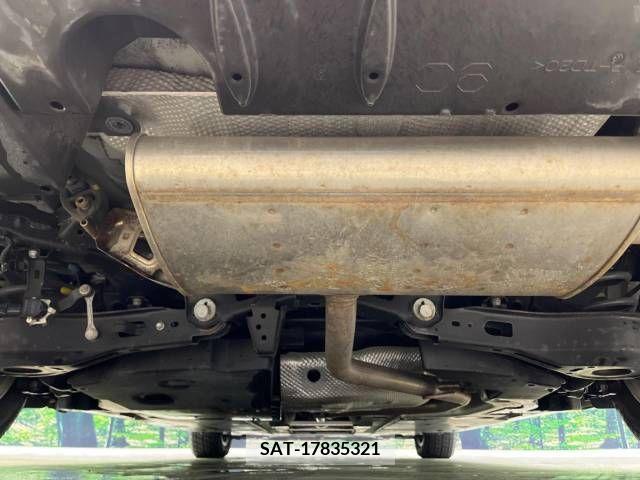 Toyota PRIUS 2017-11 255861-19