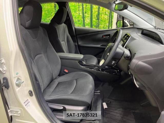 Toyota PRIUS 2017-11 255861-10
