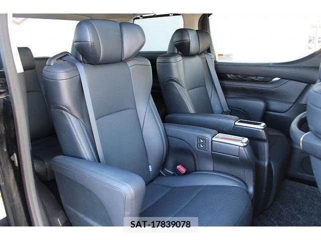 Toyota VELLFIRE 2018-03 206701-15