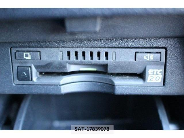 Toyota VELLFIRE 2018-03 206701-3