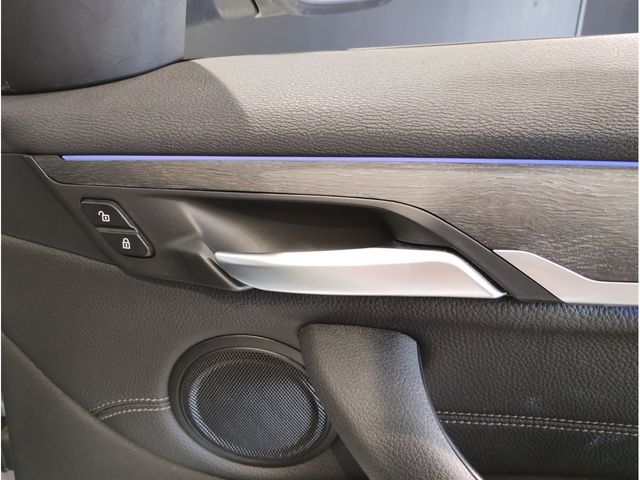Bmw X1 2020-09 15945-23