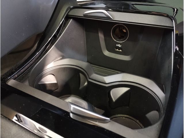 Bmw X1 2020-09 15945-21