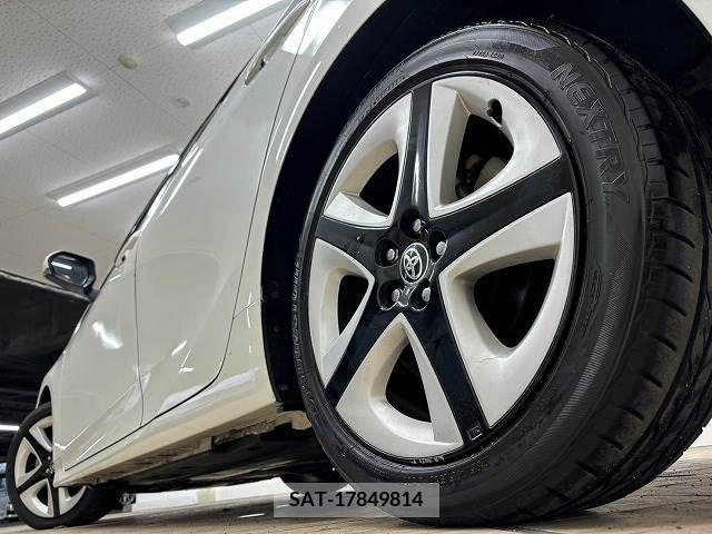 Toyota PRIUS 2017-06 282024-18