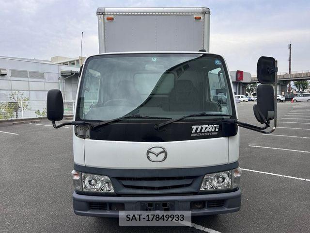 Mazda TITAN DASH 2006-01 206579-1
