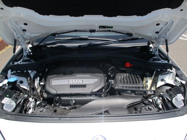 Bmw 1 SERIES 2022-08 2310-24