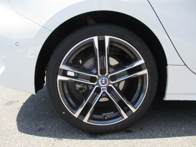 Bmw 1 SERIES 2022-08 2310-14