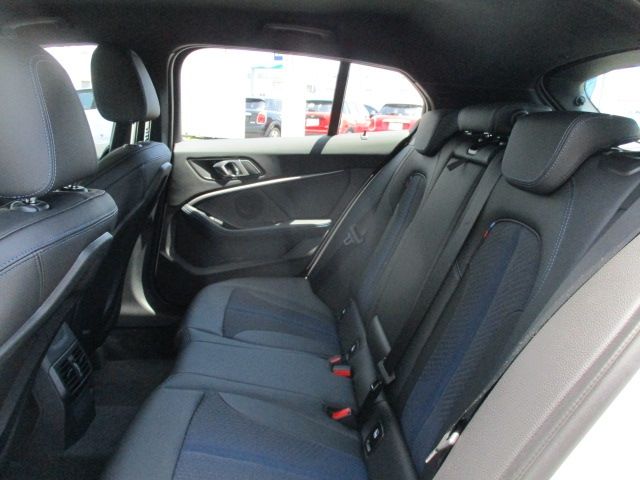 Bmw 1 SERIES 2022-08 2310-26