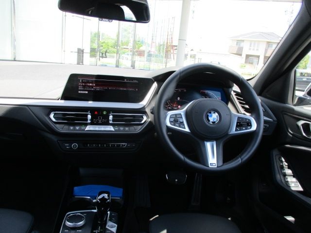 Bmw 1 SERIES 2022-08 2310-27