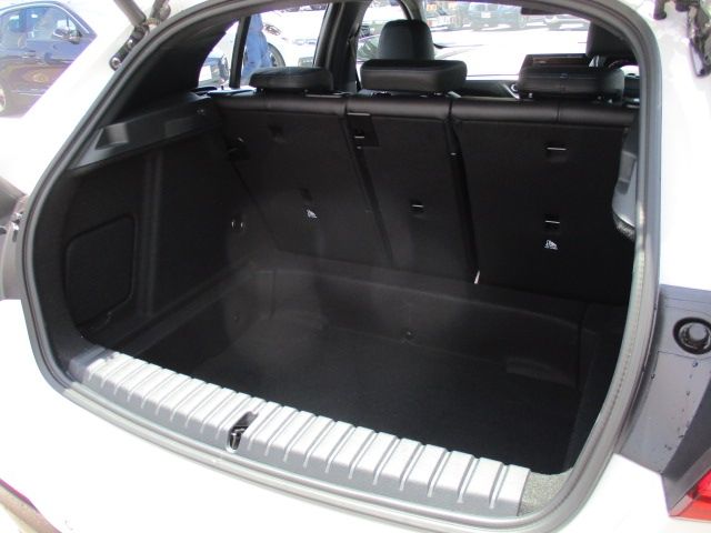 Bmw 1 SERIES 2022-08 2310-10