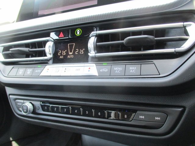 Bmw 1 SERIES 2022-08 2310-19
