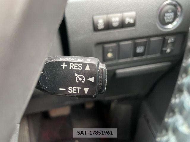 Toyota VELLFIRE 2013-05 380920-18