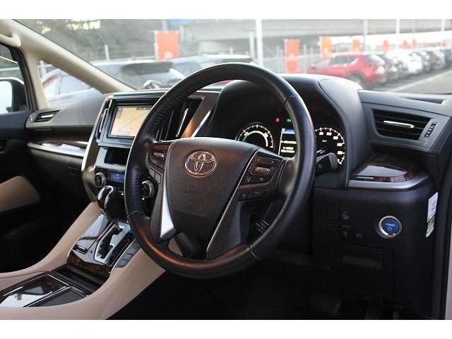 Toyota VELLFIRE 2018-06 186056-13