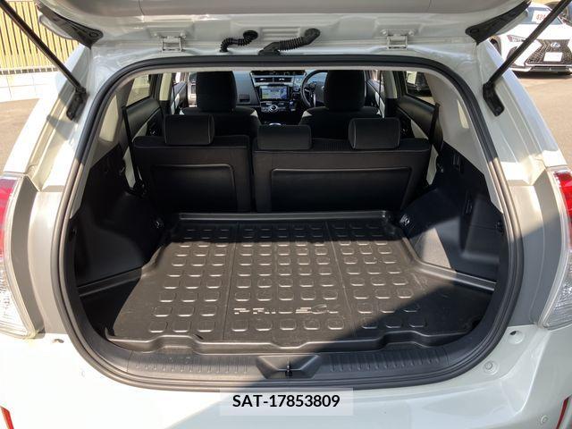 Toyota PRIUS ALPHA 2020-05 366738-25