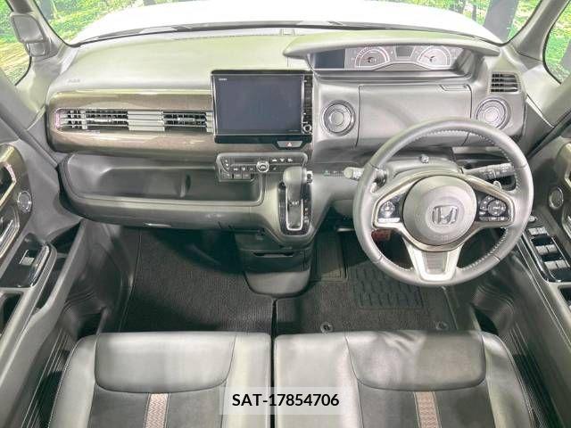 Honda N BOX CUSTOM 2019-10 230616-1